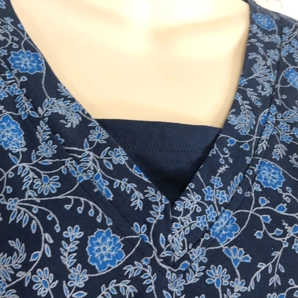 BOGO FREE Chic Top Comfort Collection Blue Floral Long Sleeve Sz L - Picture 2 of 5